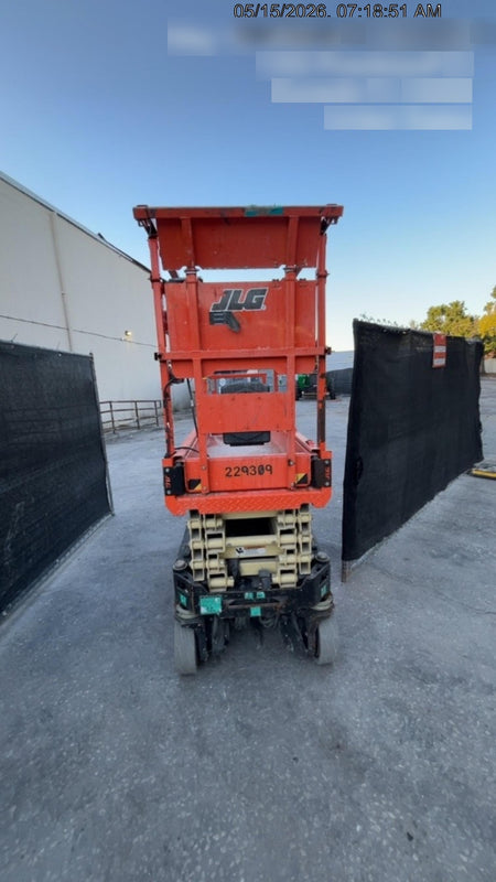 2022 JLG ES1932