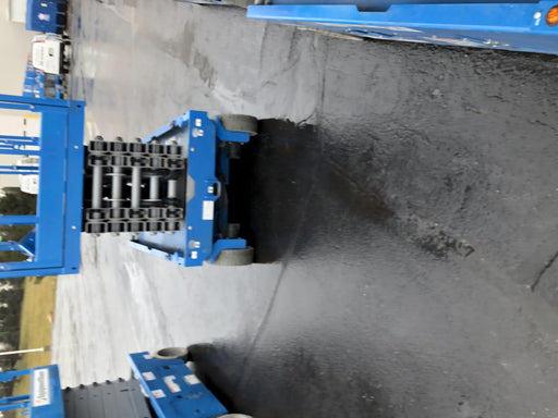 2019 Genie GS-4047 Folding rails with half height swing gate