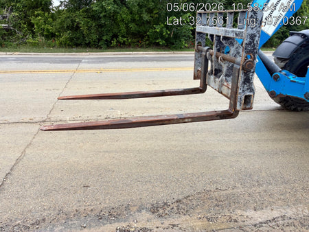 2018 Genie GTH-1056 Genie GTH-1056 w/ROPS, Work Lights, Solid Tires, RH Cab Mesh, Beacon, 60" Carriage and Forks