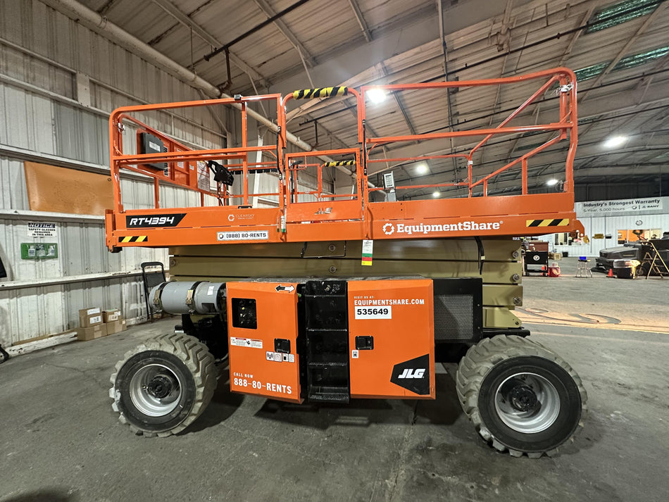 2025 JLG RT4394