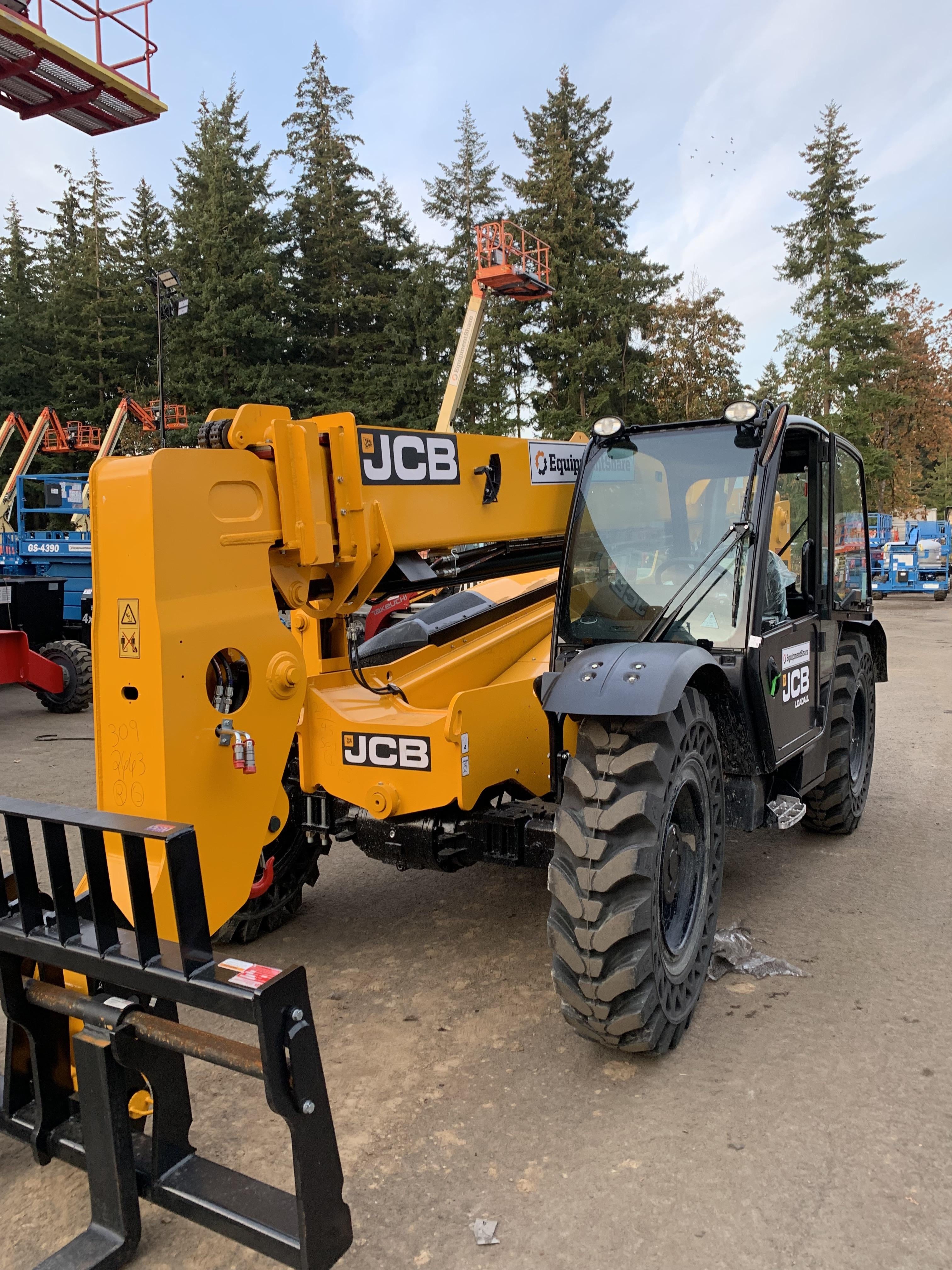 2022 JCB 509-42