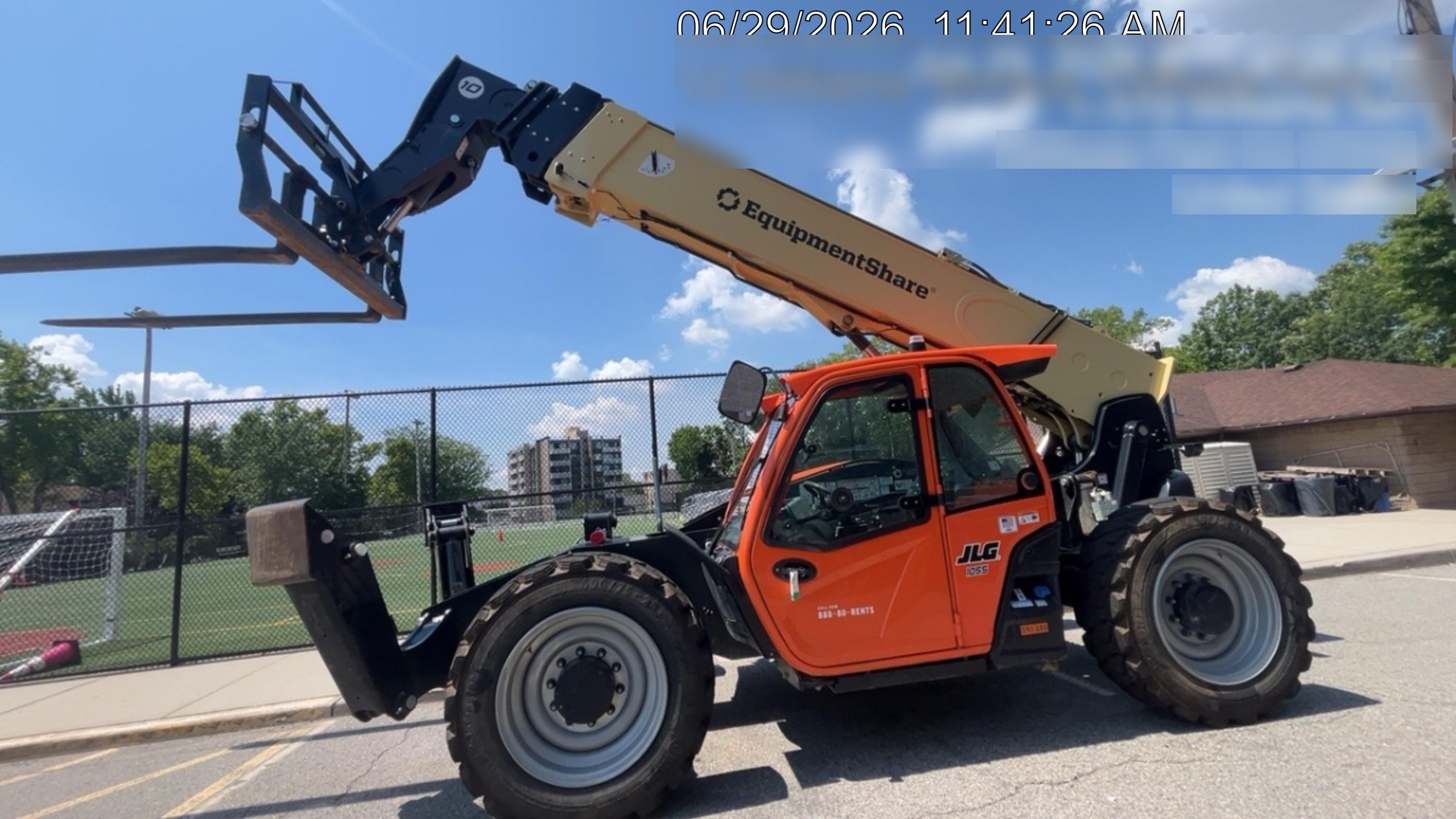 2025 JLG 1055 Premium