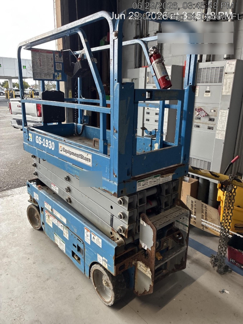 2020 Genie GS-1930 Solid Non Marking Tires, Beacon, Folding rails with half height swing gate