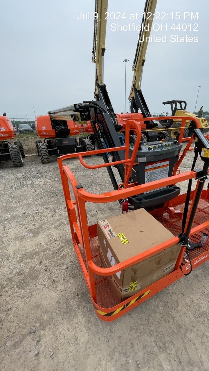 2024 JLG 660SJ
