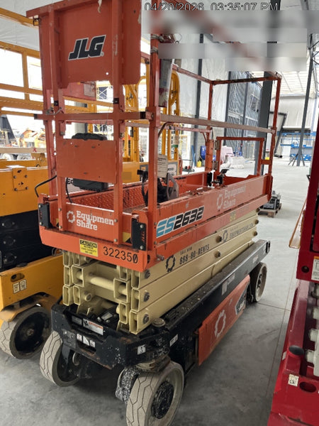 2023 JLG ES2632