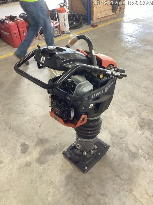 2025 HUSQVARNA LT6005