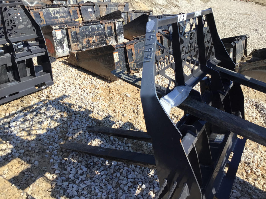 2021 PALADIN 48" Pallet Forks - Paladin