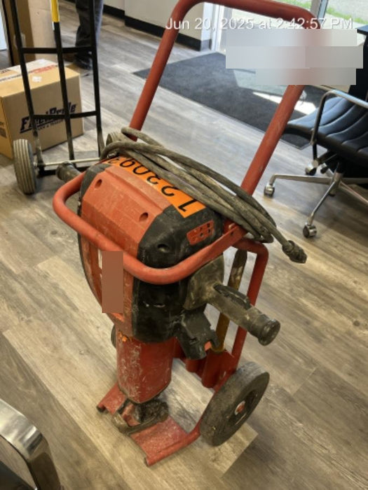 2020 HILTI TE 3000-AVR