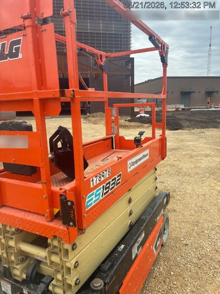 2021 JLG ES1932