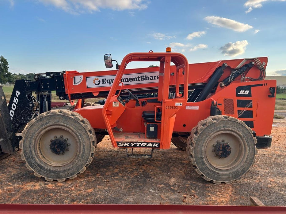 2022 SKYTRAK 10054