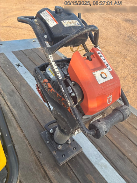 2024 HUSQVARNA LT5005