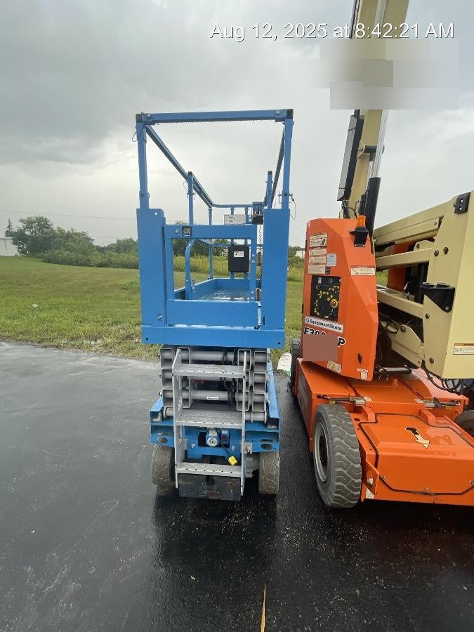 2022 GENIE GS-2632