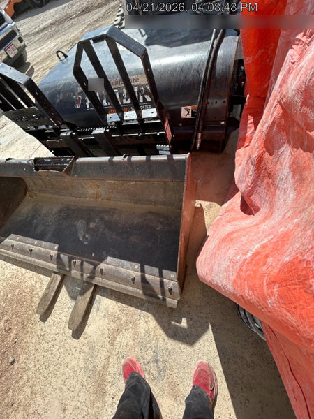 2022 TAKEUCHI 48" Pallet Forks - Takeuchi