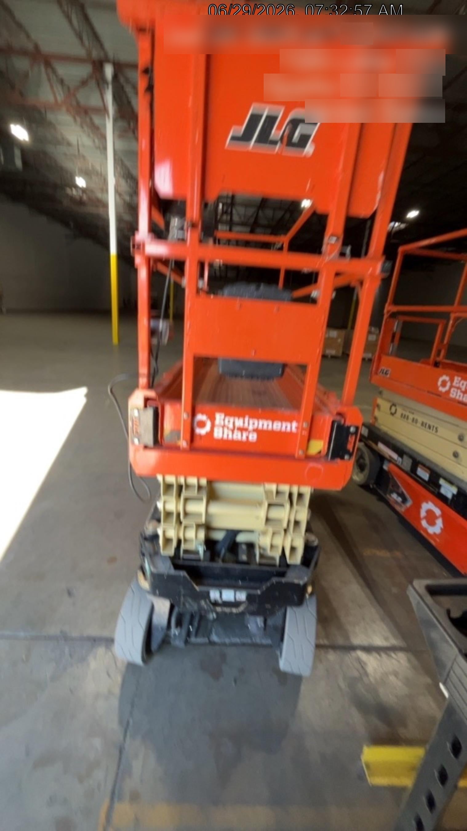 2022 JLG ES2632