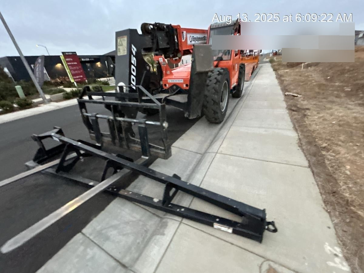 2024 JLG 1001275853