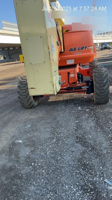 2019 JLG 800AJ