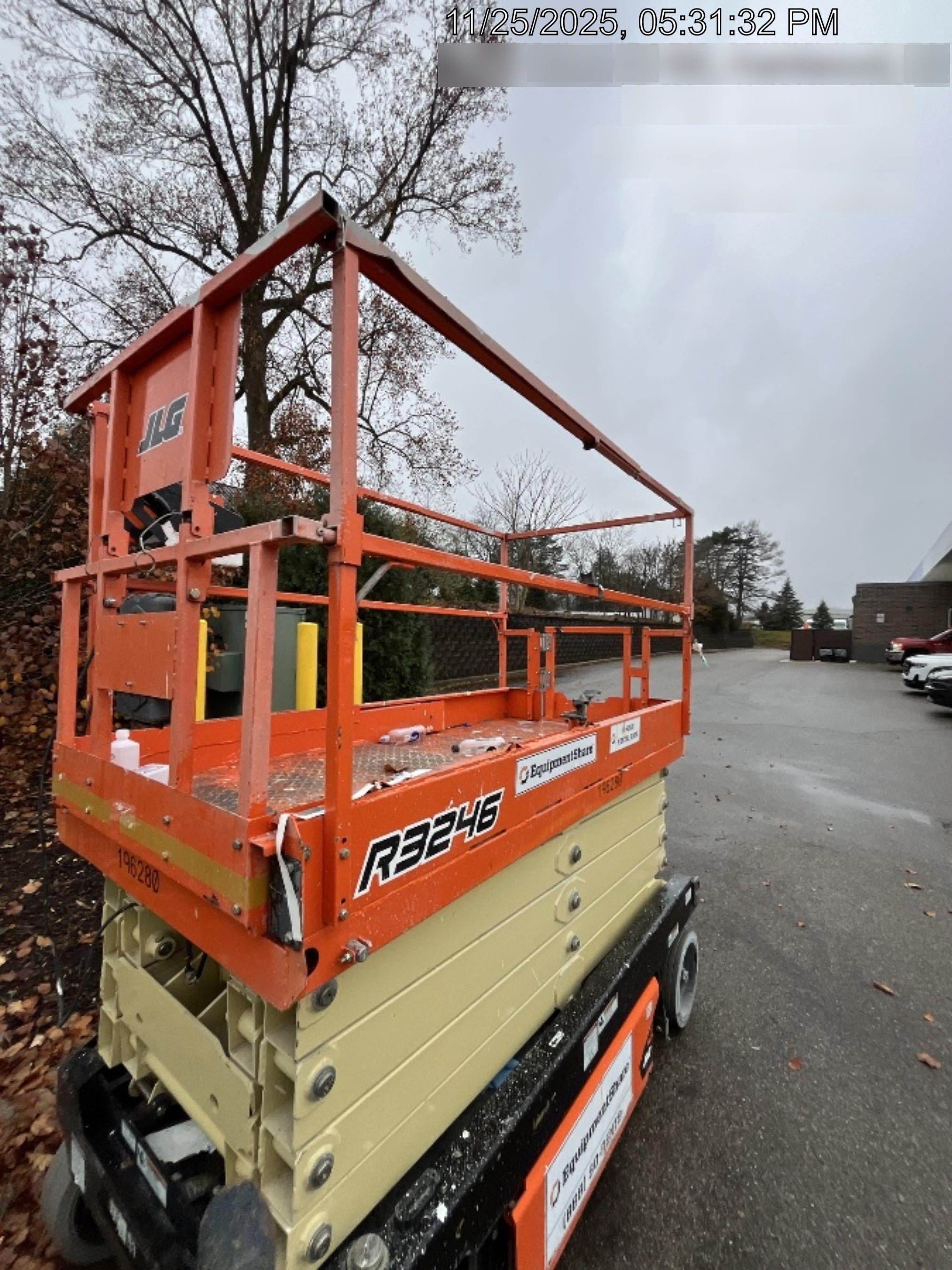 2021 JLG R3246