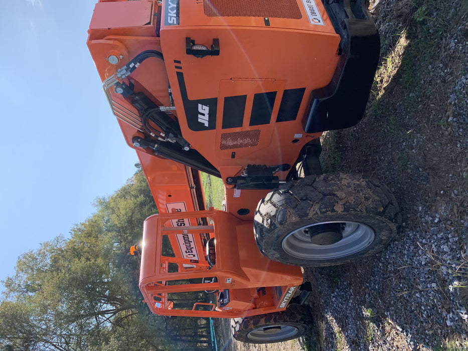 2020 Skytrak 8042 74 Hp, FF Tires, Work Lights, Beacon, Aux Hydraulics, Back up Alarm, Lifting Eye, ES Decals