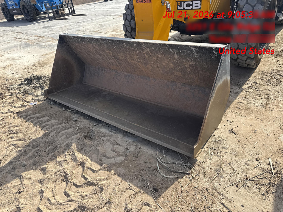 2025 JLG 1001100823
