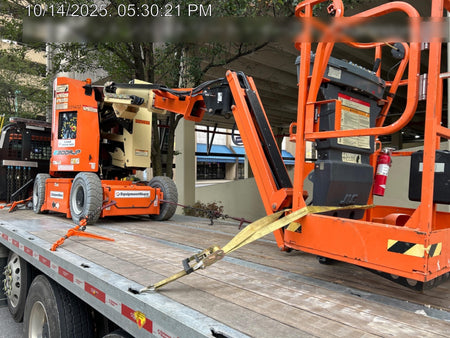 2022 JLG E300AJP