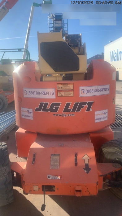2012 JLG E450AJ