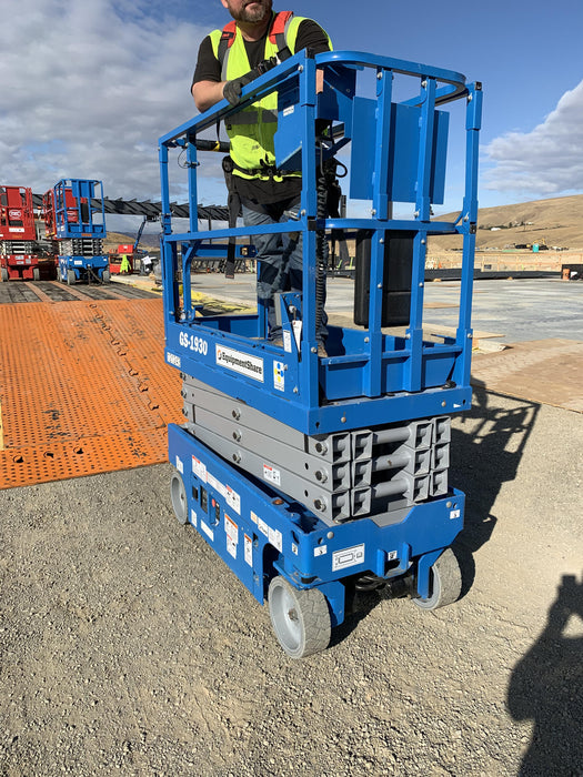 2020 Genie GS-1930 Solid Non Marking Tires, Beacon, Folding rails with half height swing gate, Telematics