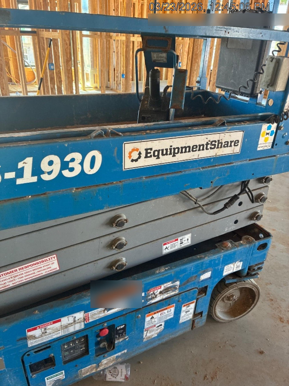 2019 Genie GS-1930 Fixed Rails with Chain Entry