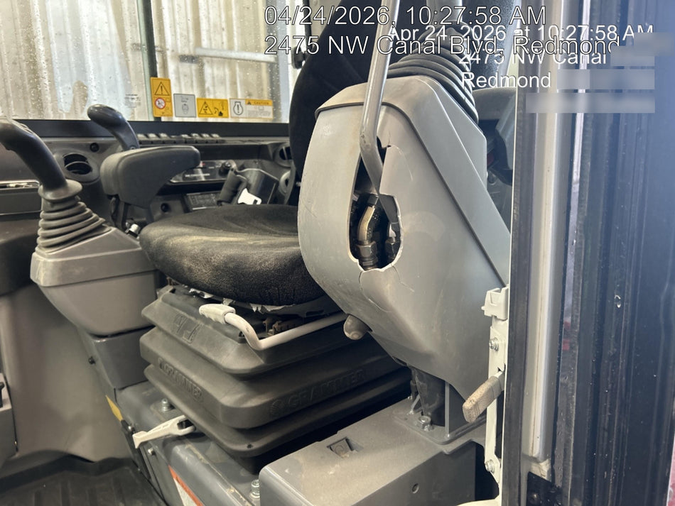 2025 TAKEUCHI TB250-2CR