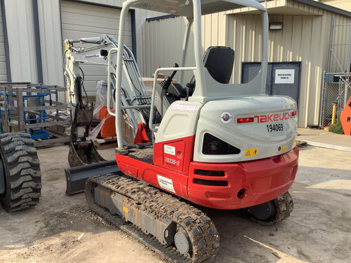 2021 TAKEUCHI TB235-2R