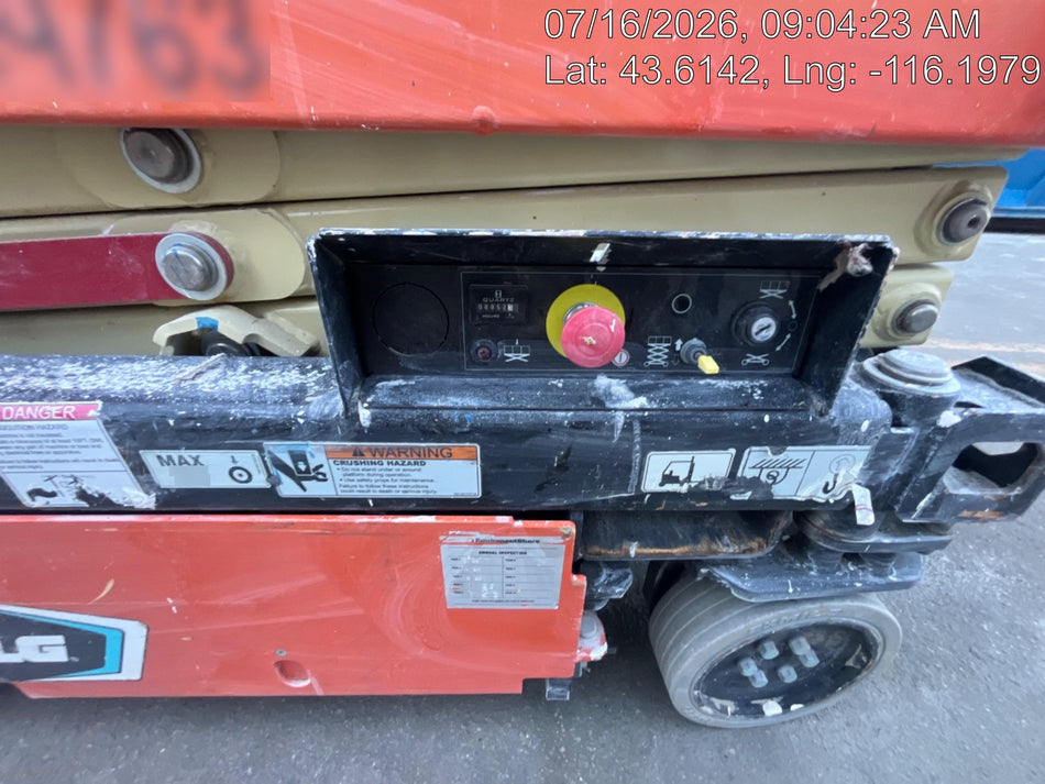 2022 JLG ES1330L