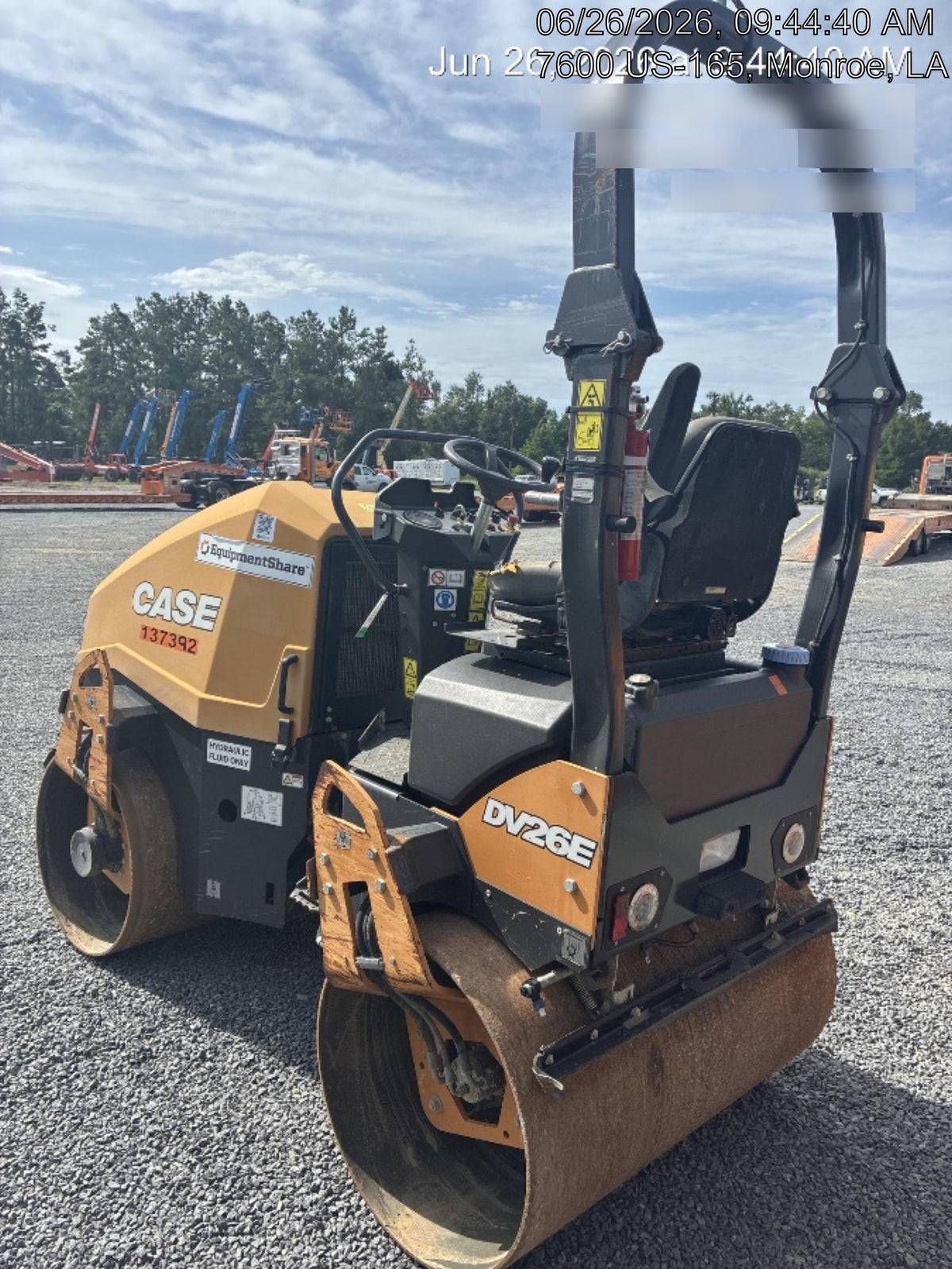 2021 CASE DV26E