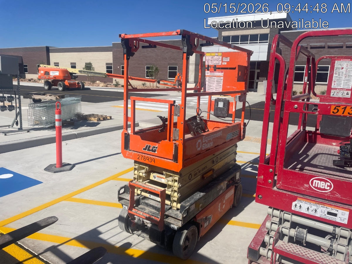 2022 JLG ES1932