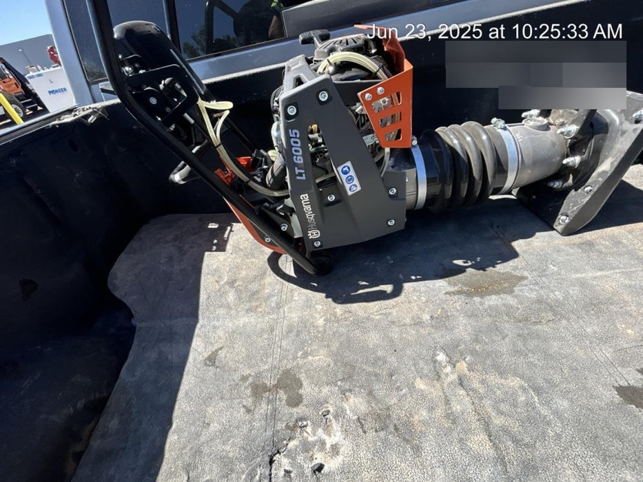 2025 HUSQVARNA LT6005