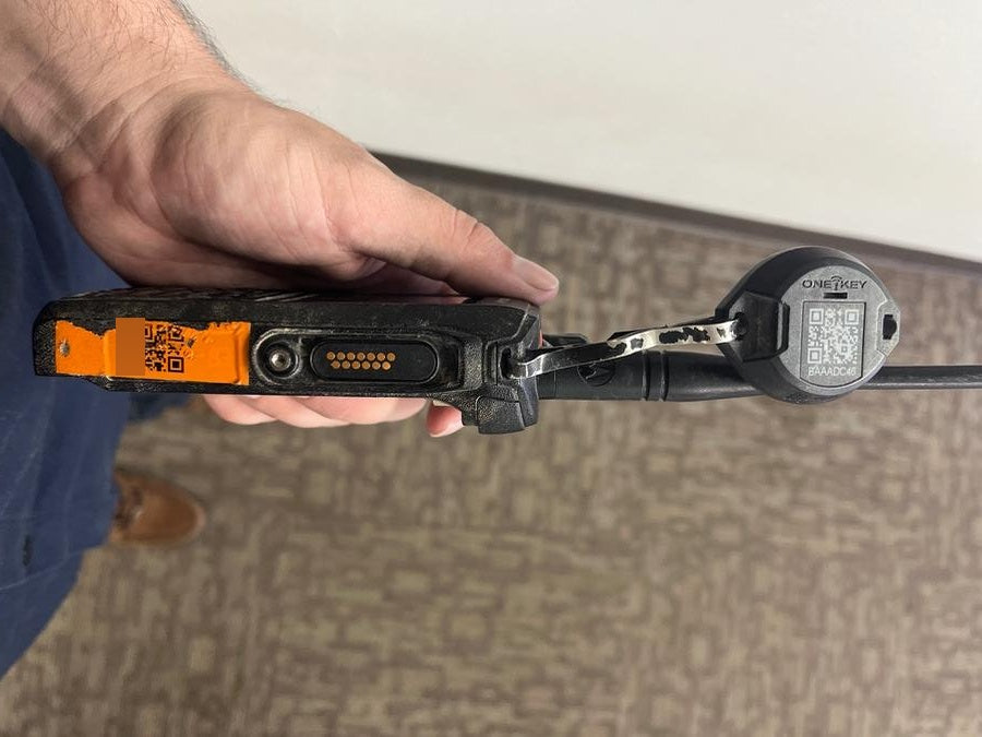 2023 MOTOROLA R7 DISPLAY