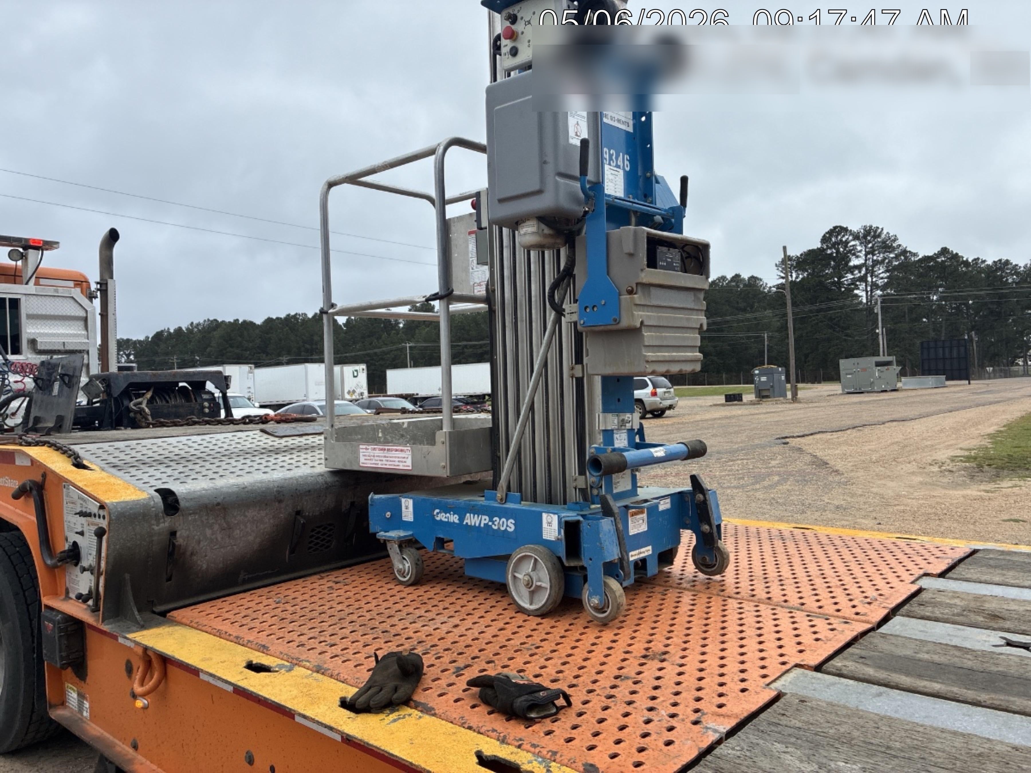 2018 GENIE AWP-30S