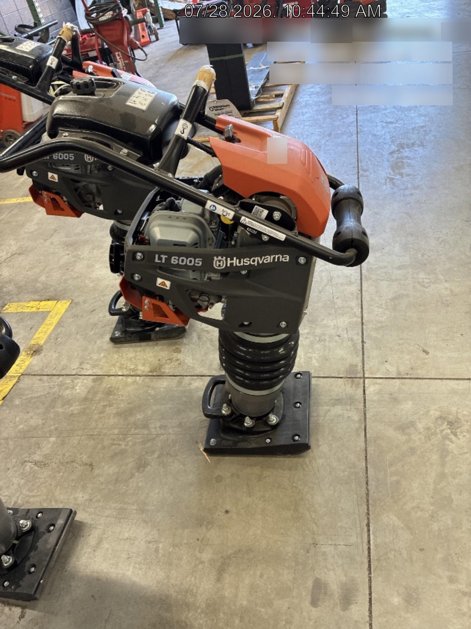 2025 HUSQVARNA LT6005