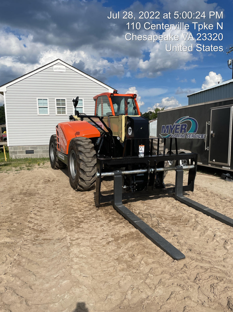 2022 JLG 1732