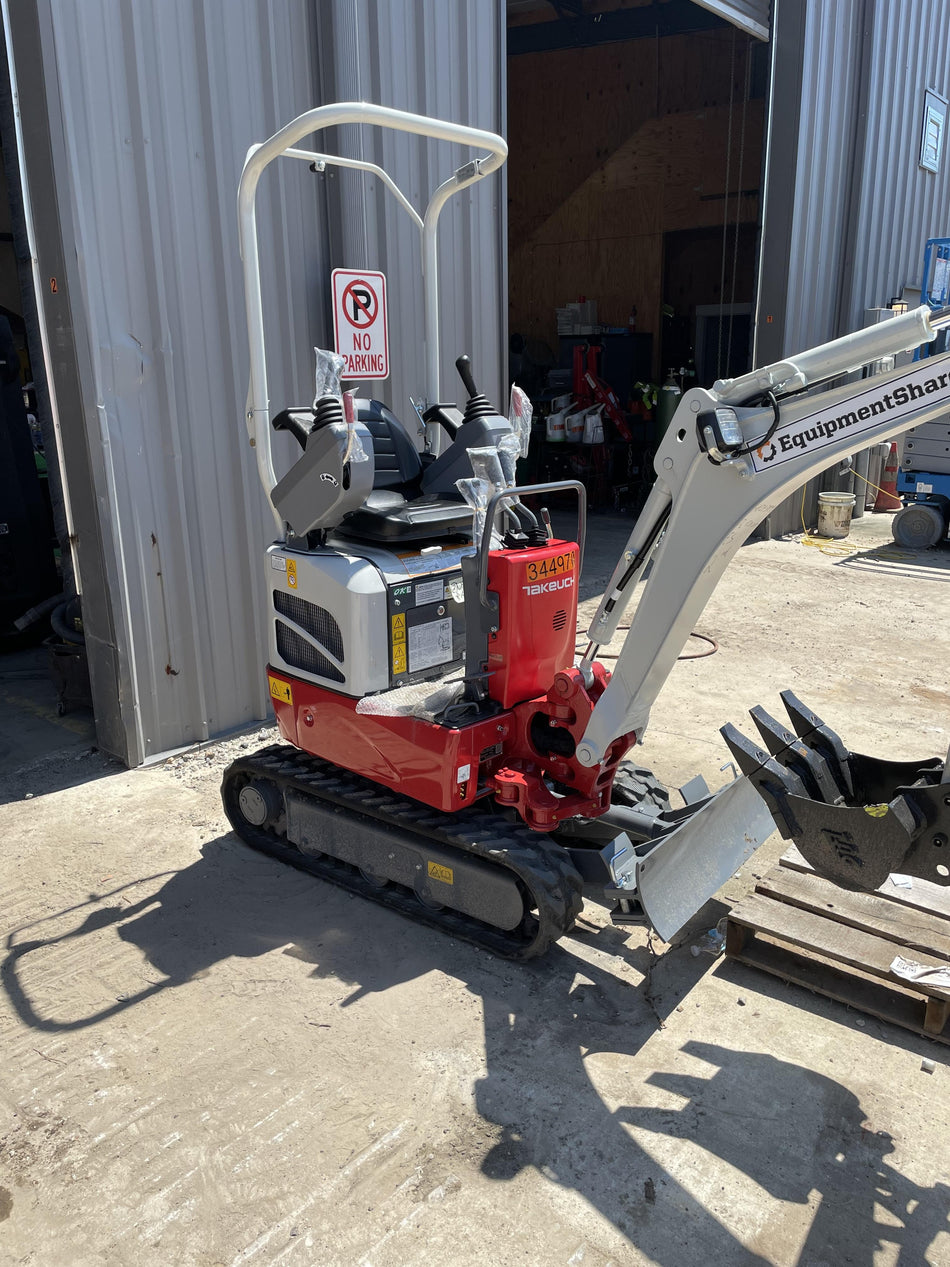 2023 TAKEUCHI TB210R