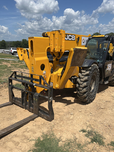 2023 JCB 512-56