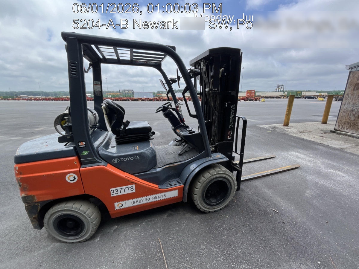 2023 TOYOTA 8FGU30 LP - Quad