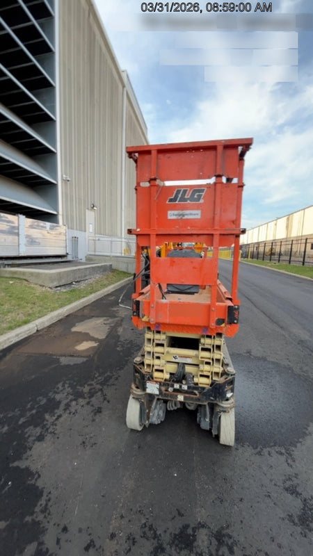 2021 JLG ES1932