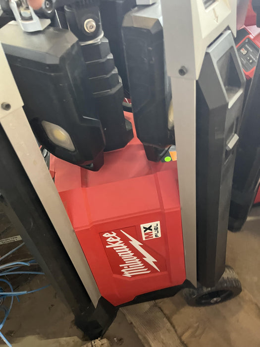 2021 MILWAUKEE MXF041-1XC