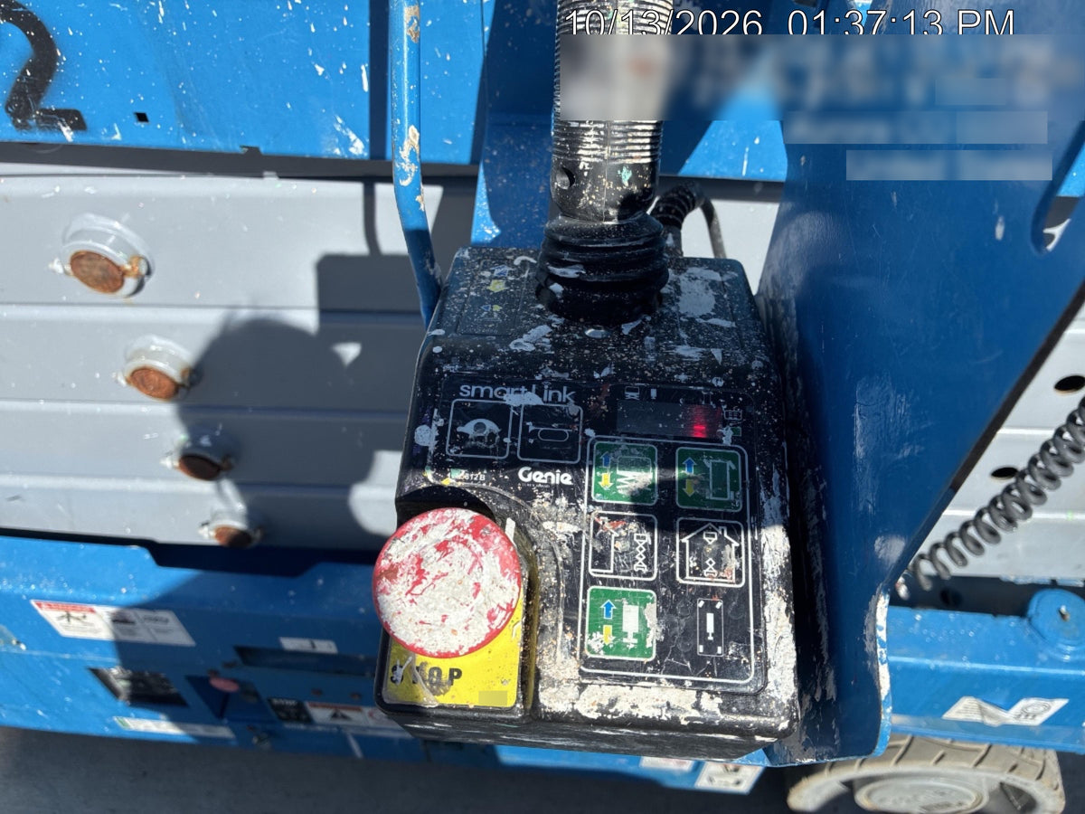 2023 GENIE GS-3232