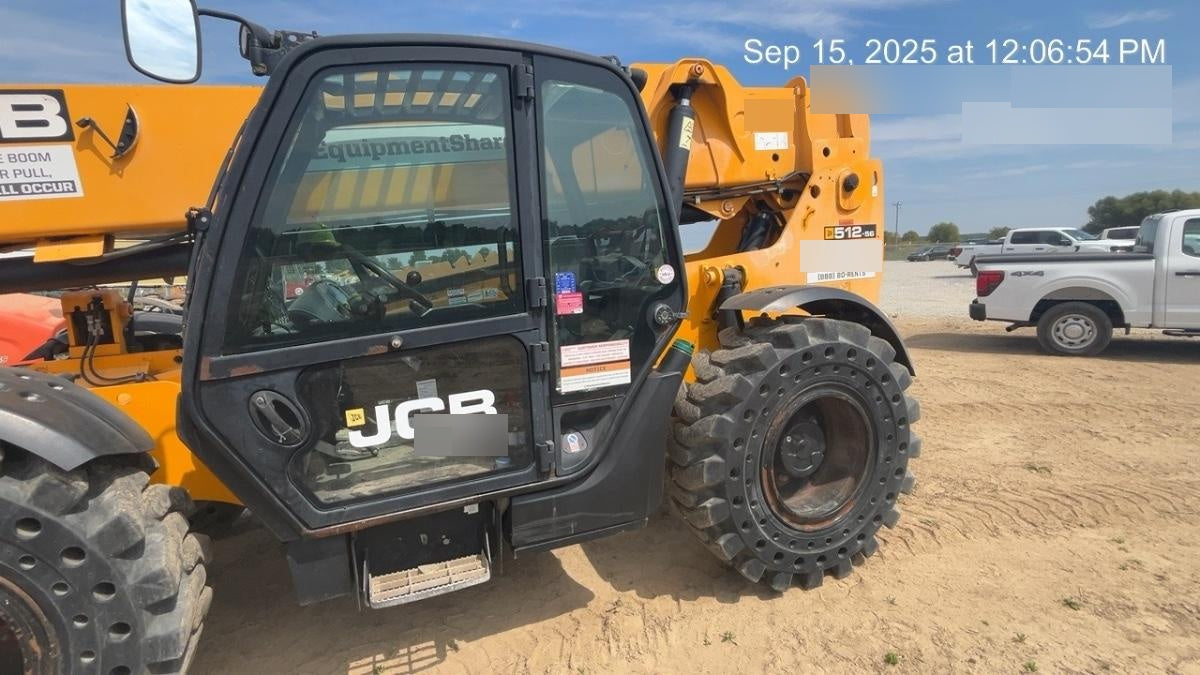 2018 JCB 512-56 JCB 512-56 Telehandler 74 HP w/CAB/HVAC, Beacon, Worklights, Semi Solids Tires, 72" Carriage/Forks