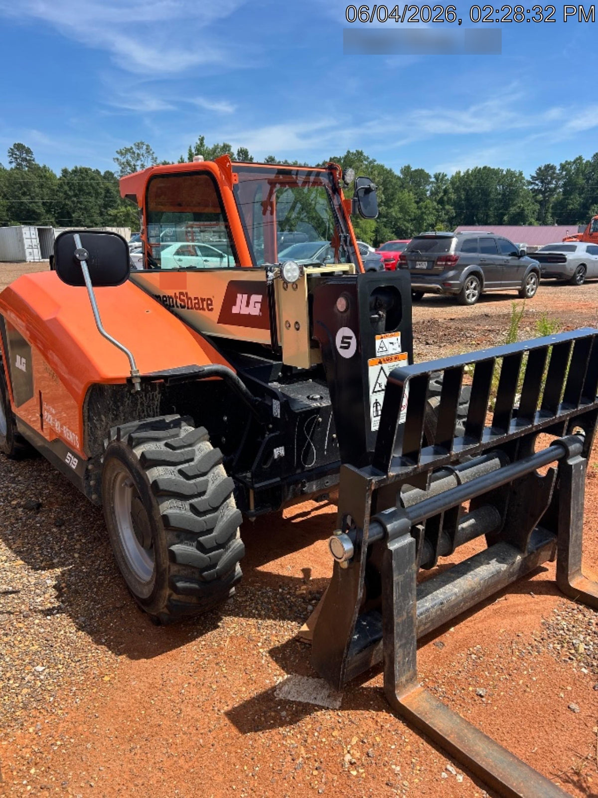 2025 JLG 519