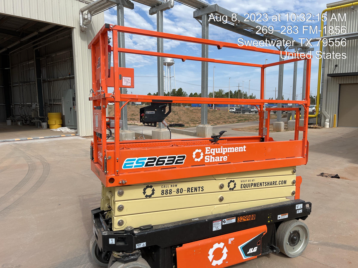 2023 JLG ES2632