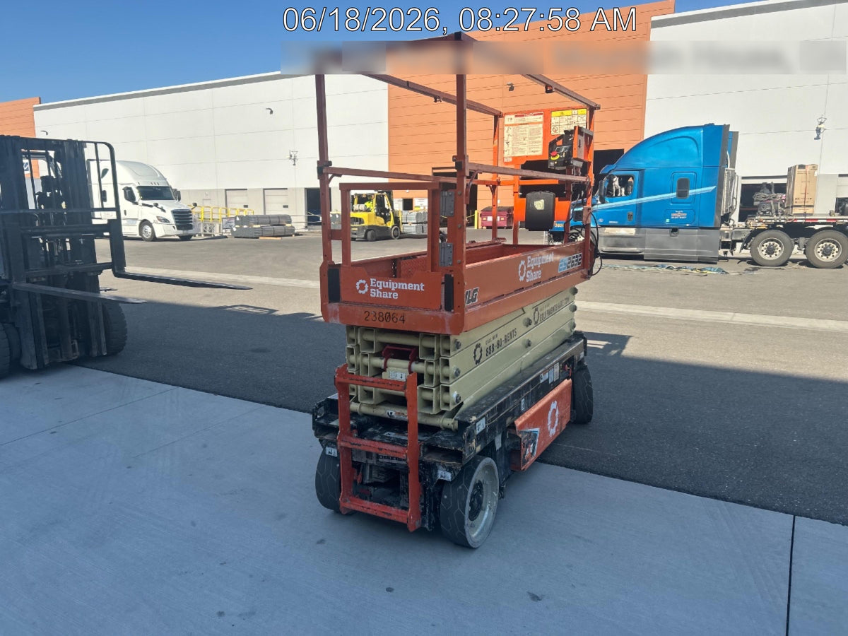 2022 JLG ES2632