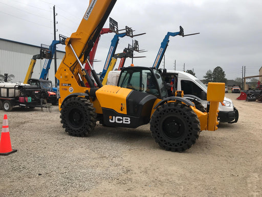 2020 JCB 510-56 Cab/Heat/Air, Solid Tires, Work Lights, Beacon, Aux Hydraulics, Back up Alarm, Lifting Eye, ES Decals