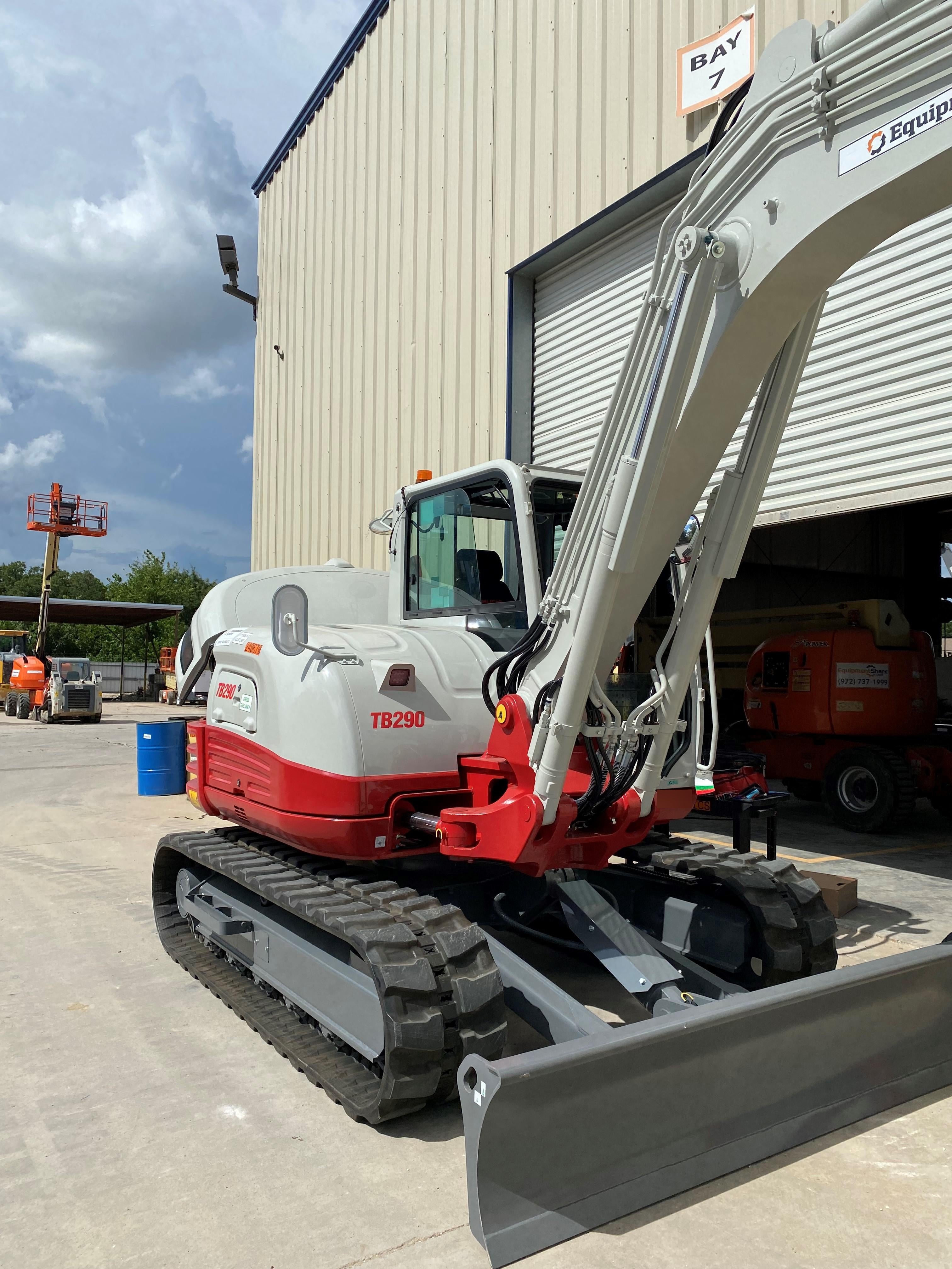 2022 TAKEUCHI TB290-CR