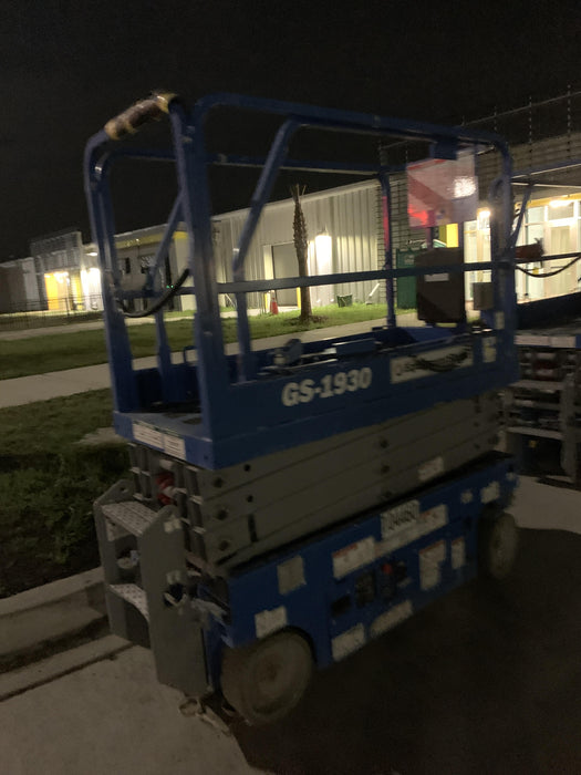 2020 Genie GS-1930 Fixed rails with chain entry gate - Pre A92.20